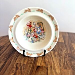Vintage Bunnykins Royal Doulton English Bone China Cereal Bowl Wallpaper Scene